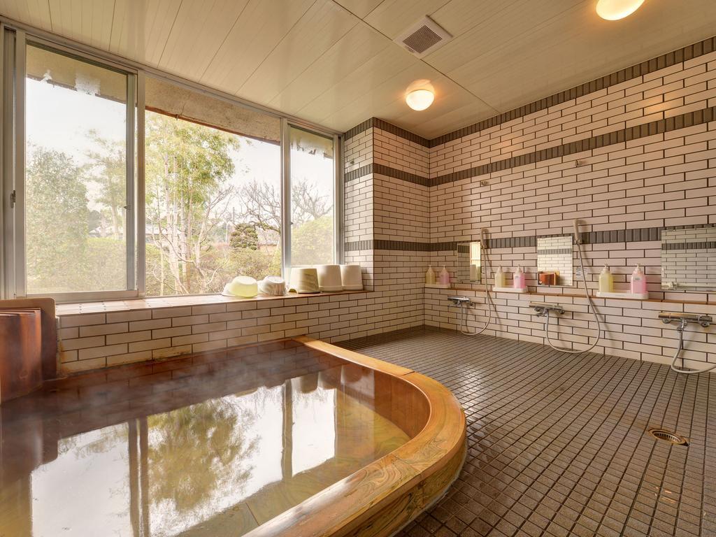 Yusenso Hotel Мито Екстериор снимка